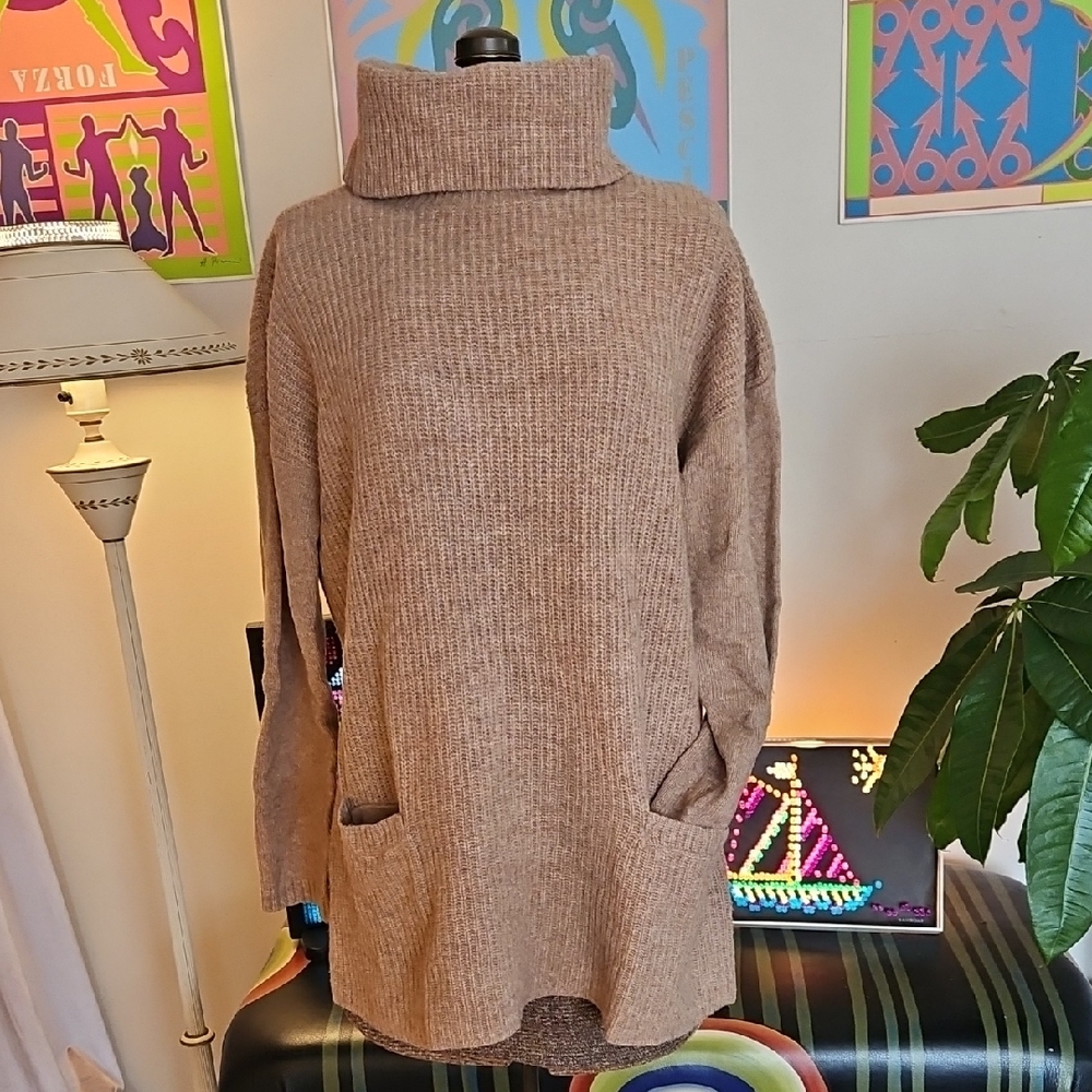 2010s Ellen Tracy Brown Wool & Yak Hair Turtleneck Tunic Sweater w/ Pockets Sz L